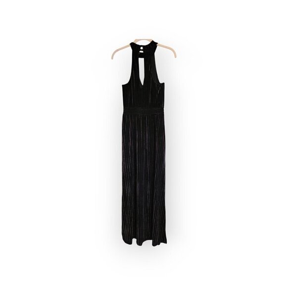 Sexy Slitted Black Velvet Dress by Veronica M - Picture 6 of 14